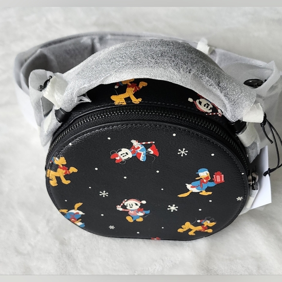 Disney X Coach Canteen Crossbody With Holiday Print - Picture 9 of 12